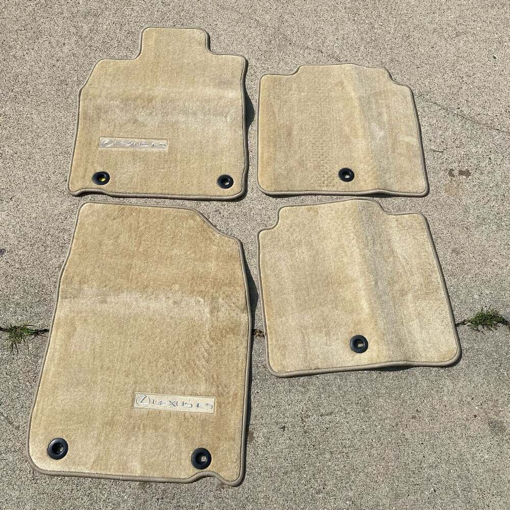 Genuine Lexus ES 350 OEM Carpet Floor Mats Ivory Tan 4-Piece Set